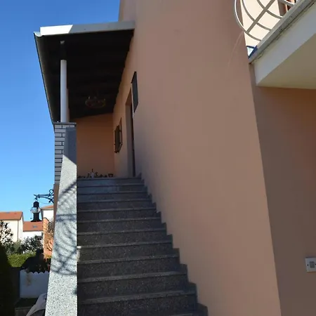 Kuftic - Relax Zone - Quiet Street Affittacamere Rovigno